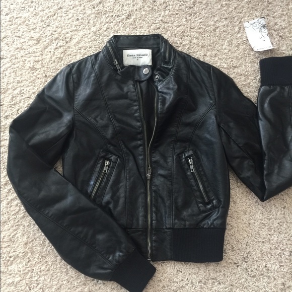 ADORABLE Black Jacket!! - Picture 4 of 6